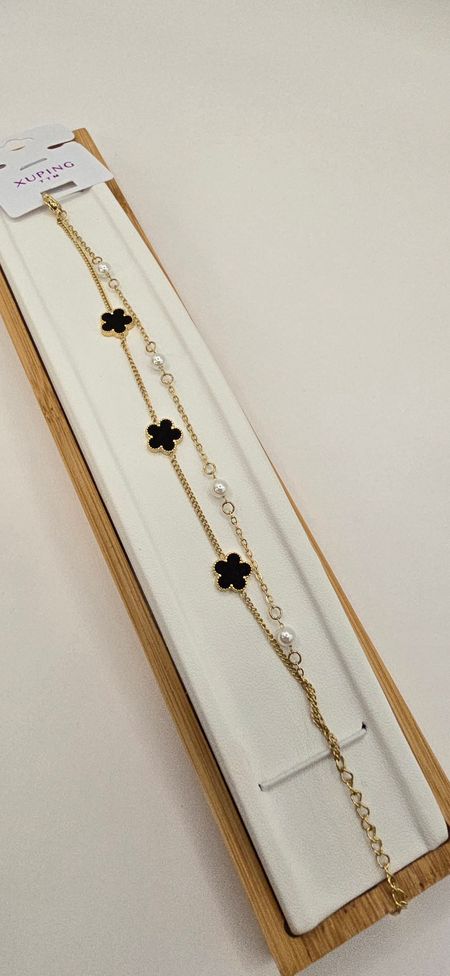 Podwójna bransoletka czarne kwiatki perełki