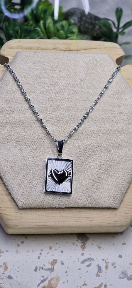 Srebrny naszyjnik frezowany prostokąt /serduszko