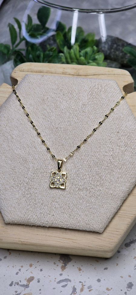 Naszyjnik z cyrkoniową lilijką 40cm+5cm