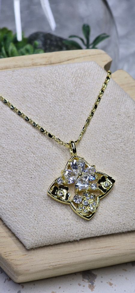 Lilijka z cyrkoniowymi kwiatami 44 cm